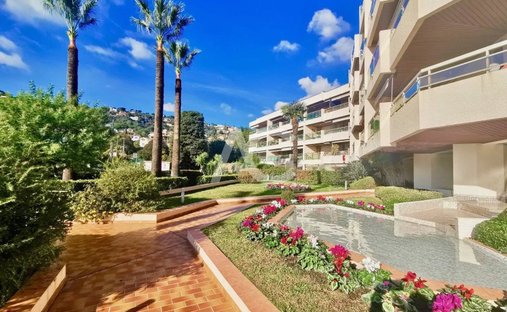 Apartment in Brusquet-Retenaou-Devens, Vallauris, France 1