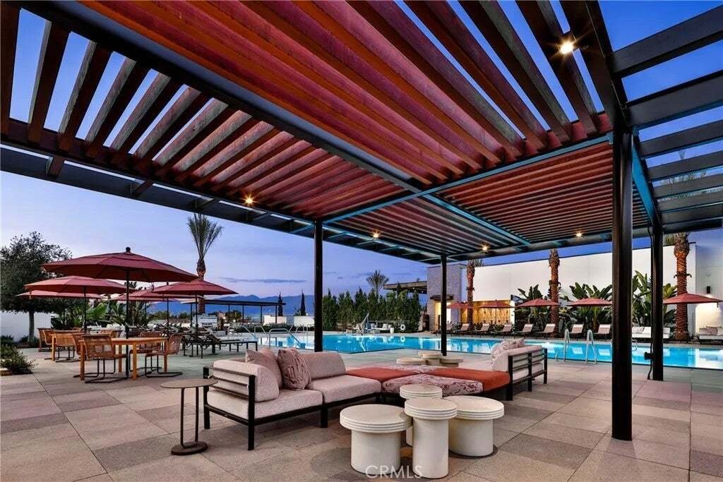 Condo in Montebello, California, United States 4 - 18928631