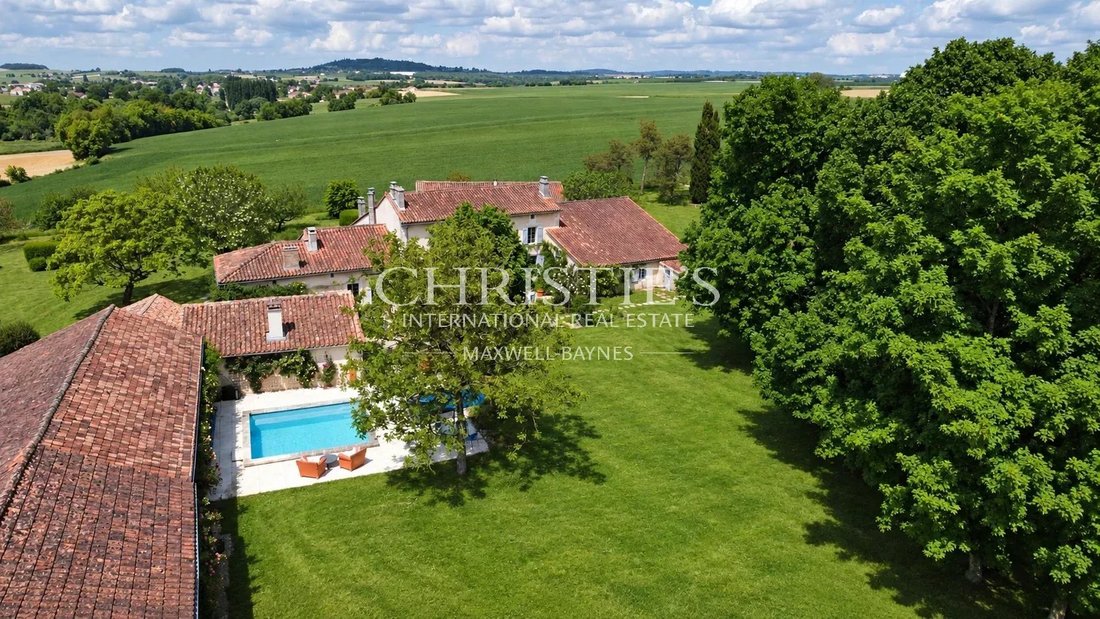 Maison à Magnac-Lavalette-Villars, Magnac-lès-Gardes, France 3 - 16042480