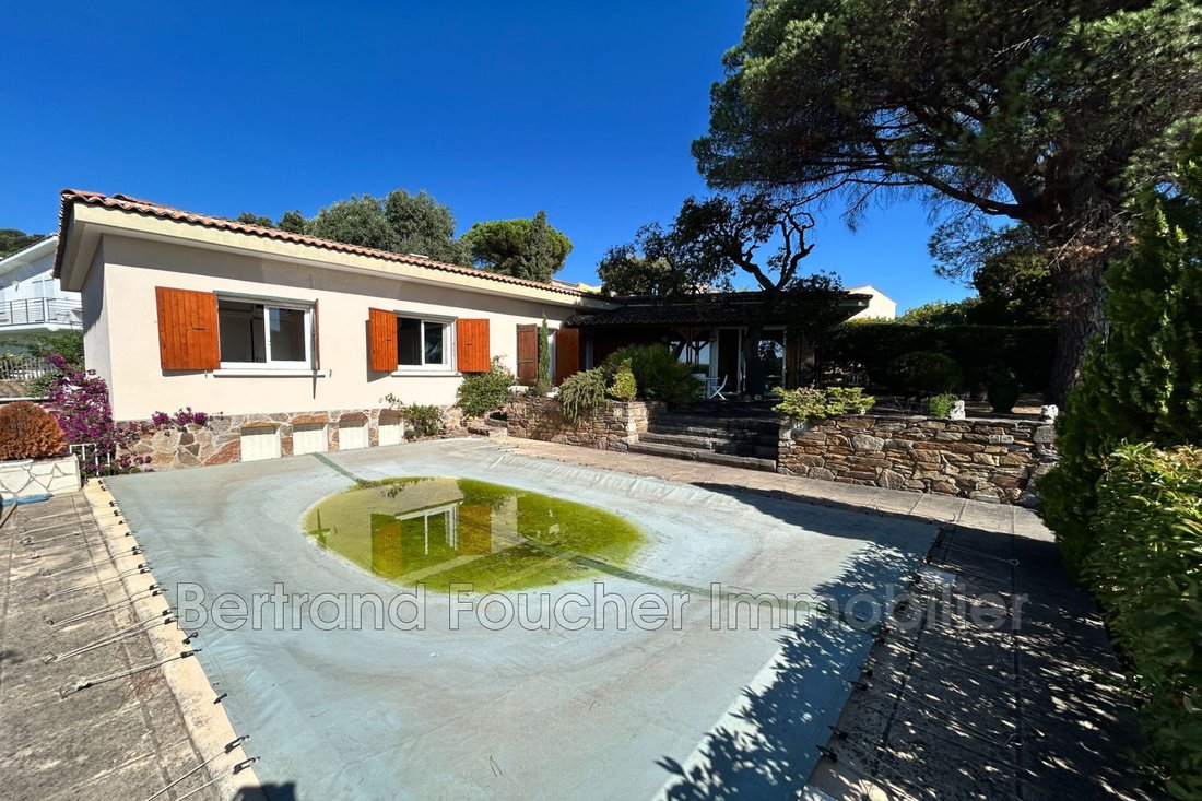 Villa in Sud, Cavalaire-sur-Mer, France 2 - 18928897