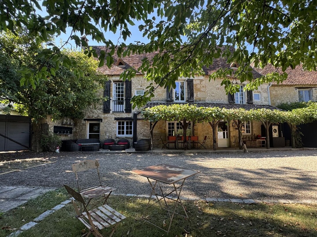 House in Arrondissement of Sarlat-la-Canéda, Nouvelle-Aquitaine, France 2 - 18929276
