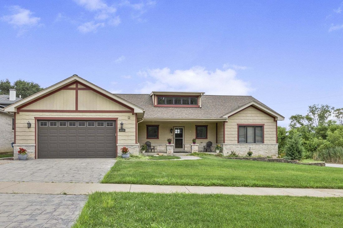 House in Alsip, Illinois, United States 1 - 18646704
