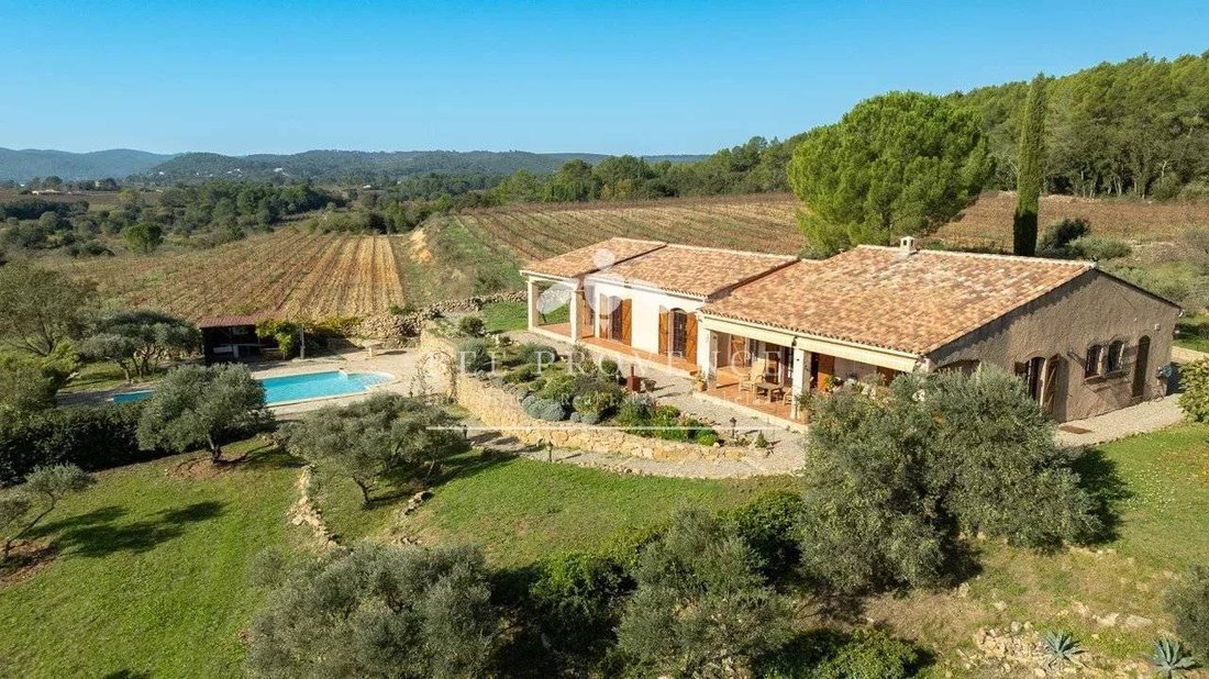 Villa in Carcès, Provence-Alpes-Côte d'Azur, France 2 - 16296994