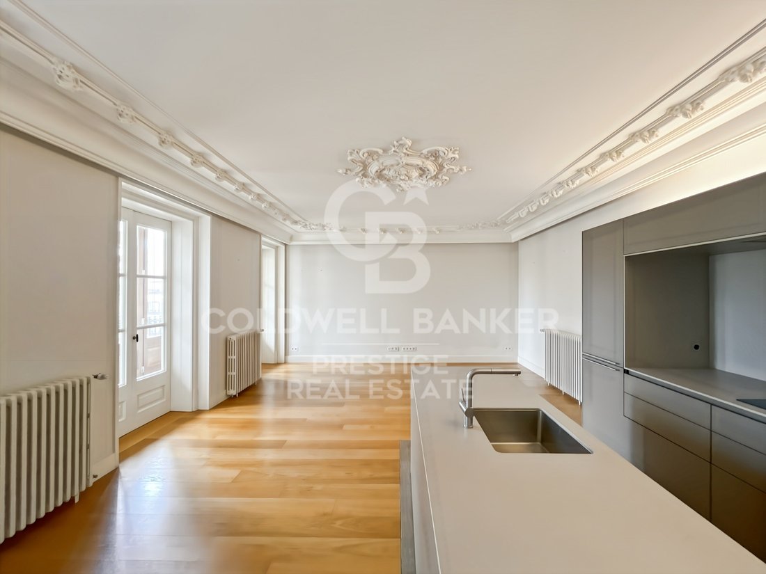 Apartment in Eixample, Barcelona, Spain 1 - 18578000