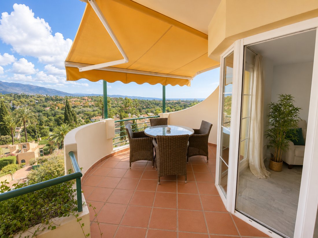 Apartment in Puerto Banus, Marbella, Spain 2 - 18928777