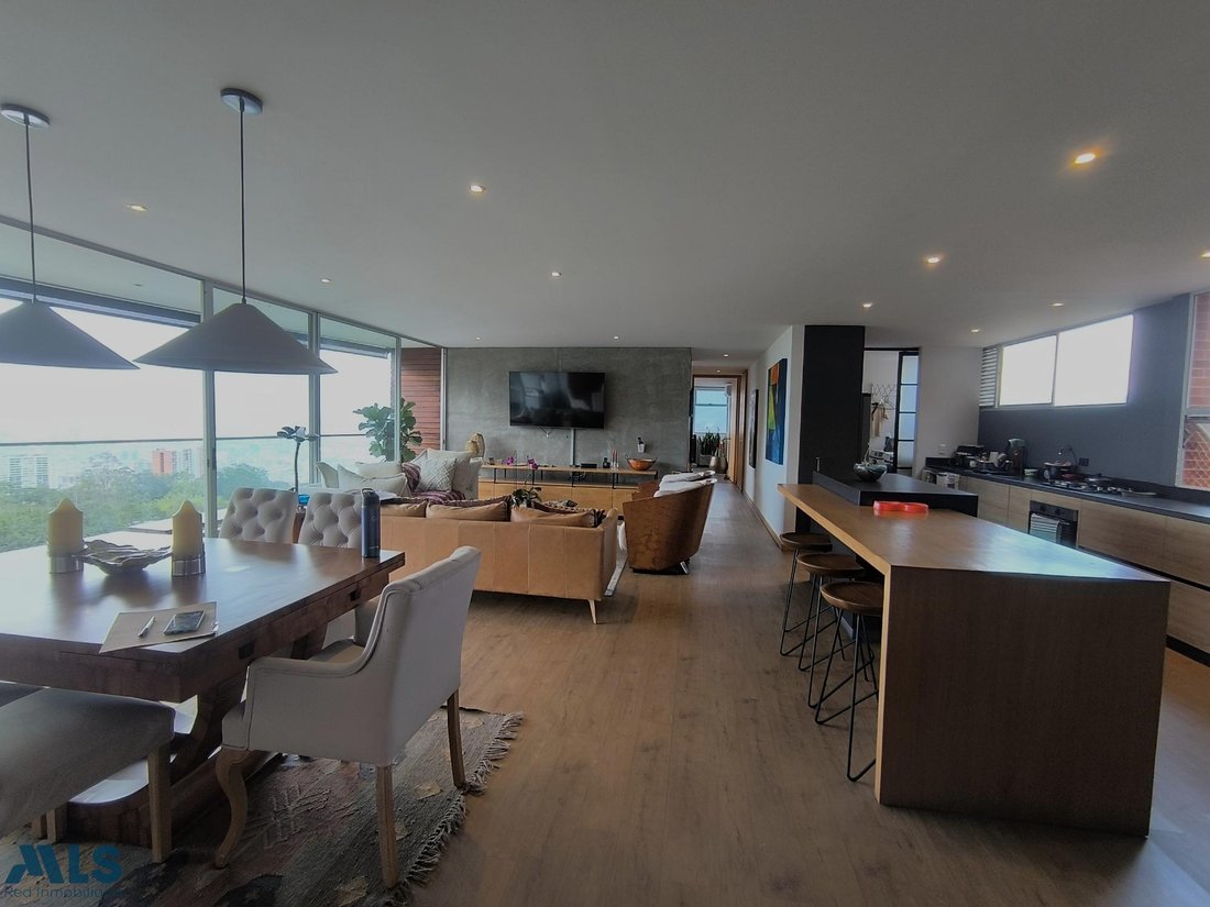 Apartment in Envigado, Antioquia, Colombia 2 - 18928841