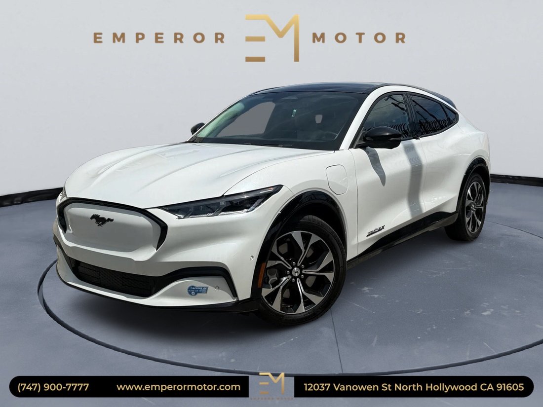 Suv in North Hollywood, CA, United States 1 - 18928920