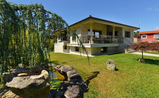 Villa en El Rosal, Galicia, España 1