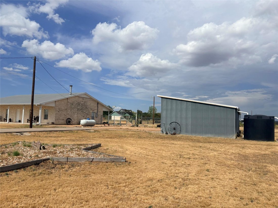 House in Georgetown, Texas, United States 4 - 18928571