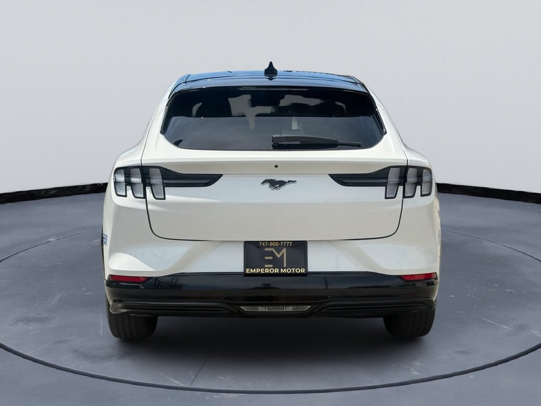 Suv in North Hollywood, CA, United States 5 - 18928920