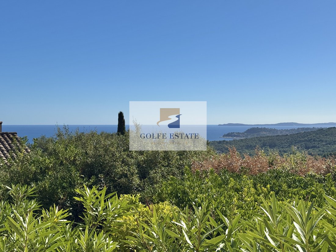 Maison à La Croix-Valmer, Provence-Alpes-Côte d'Azur, France 2 - 18548469