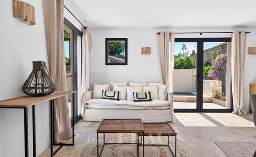 House in Fontvieille, Provence-Alpes-Côte d'Azur, France 1