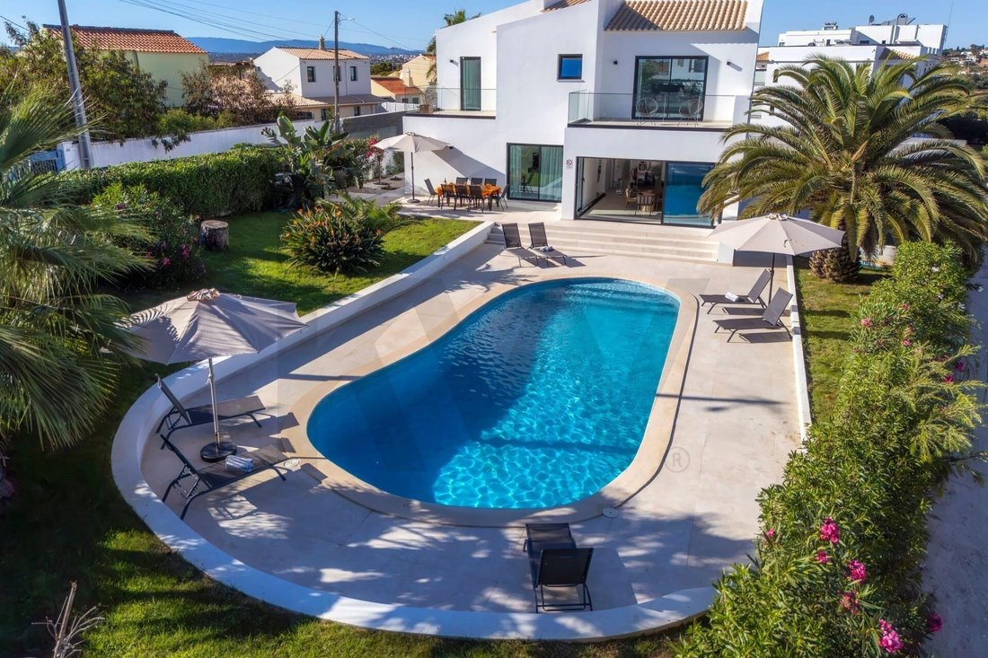 Townhouse in Guia, Algarve, Portugal 1 - 18325349
