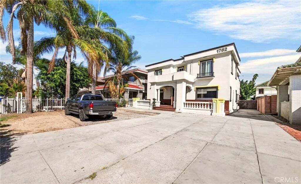 Condo in Los Angeles, California, United States 3 - 18928633