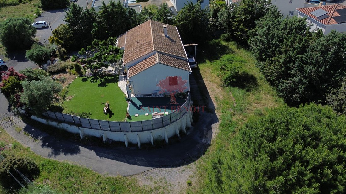 Villa in Sud, Saint-Jean-de-Vedas, France 2 - 18929288