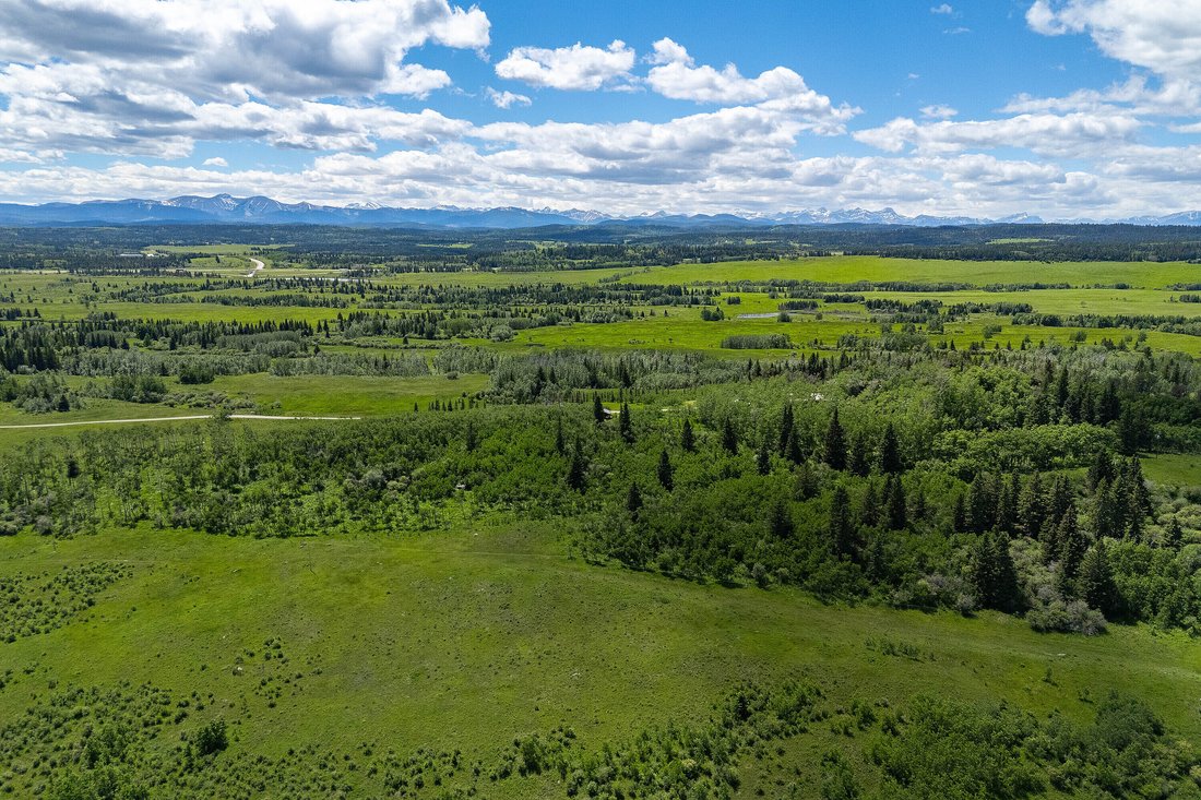 Farm Ranch in Cheneka, Alberta, Canada 2 - 18929486