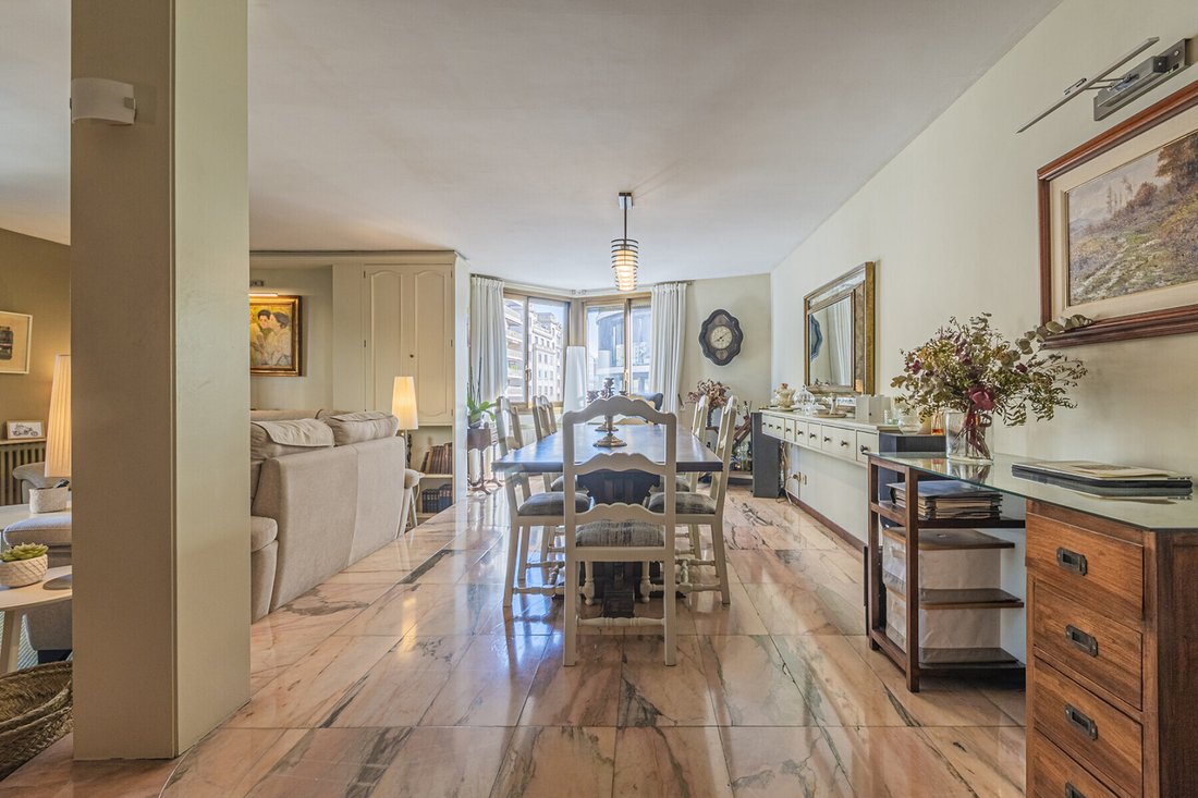 Apartment in Sarrià-Sant Gervasi, Barcelona, Spain 2 - 18929481