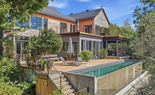 House in Sutton, Quebec, Canada 1