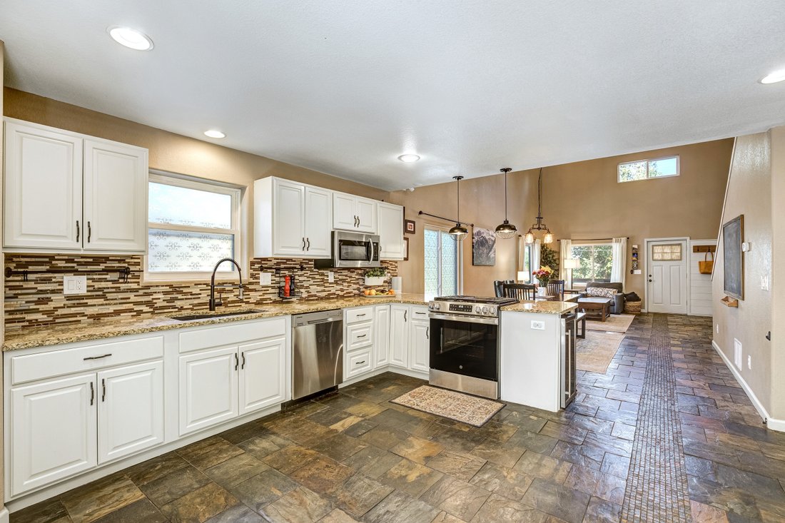 Colorado Springs, Colorado, United States 3 - 18929467