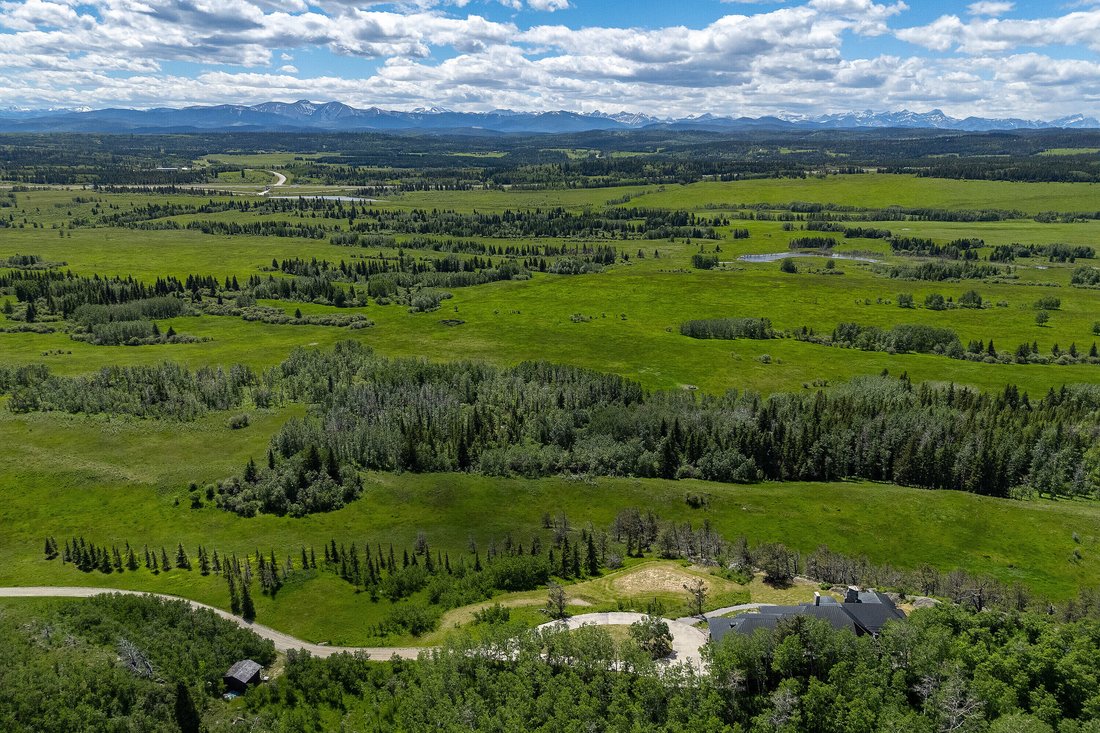 Farm Ranch in Cheneka, Alberta, Canada 3 - 18929486