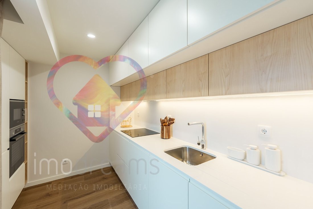 Apartment in Gloria e Vera Cruz, Aveiro District, Portugal 1 - 17879675