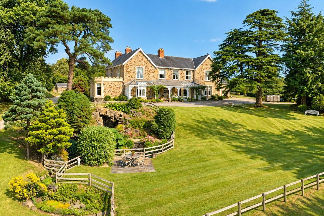 House in High Bickington, England 1 - 18928711