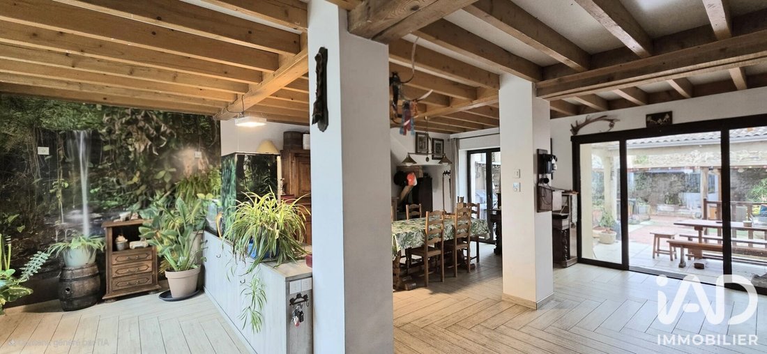 House in Eveux, Auvergne-Rhône-Alpes, France 1 - 18930004