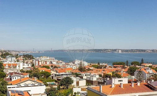 Apartment in Paco de Arcos, Lisbon, Portugal 1