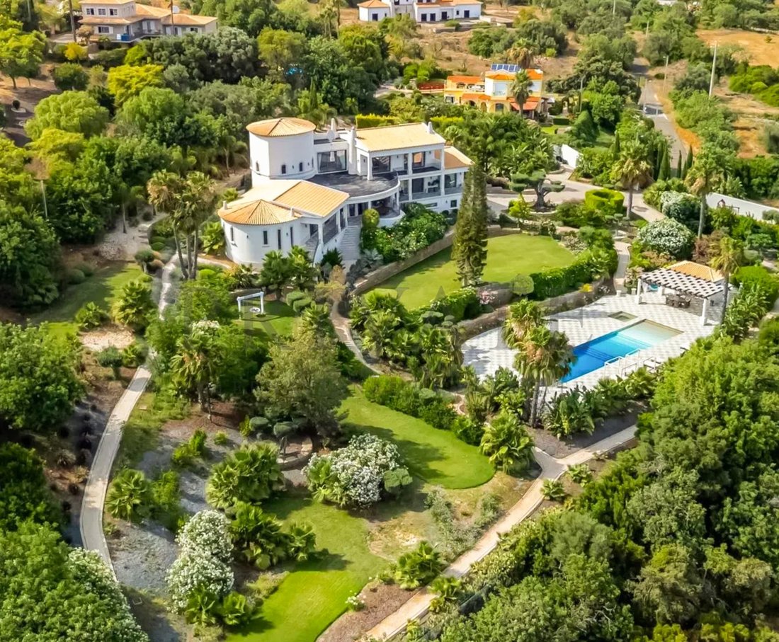 House in Loule (Sao Clemente), Algarve, Portugal 1 - 18929666
