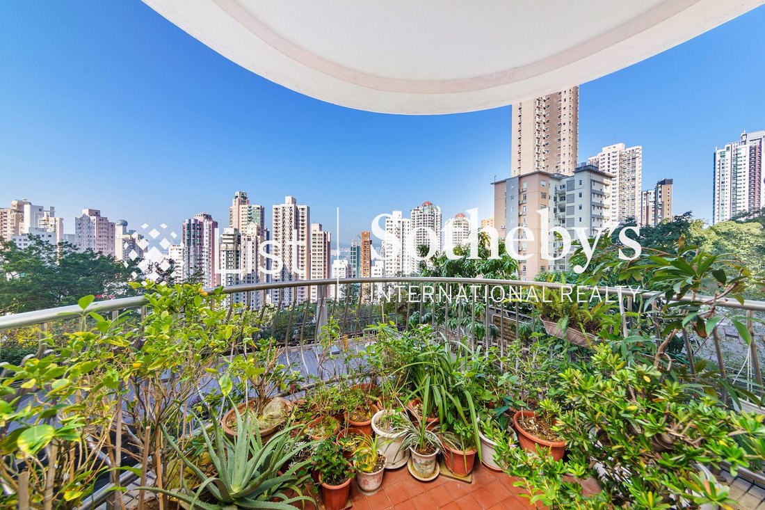 Apartment in Mid-Levels West, Hong Kong 2 - 18929509