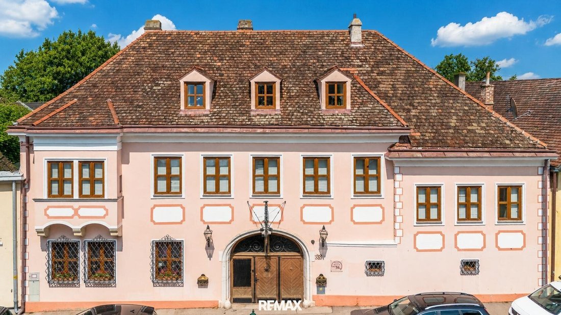 Perchtoldsdorf, Lower Austria, Austria 2 - 18929906