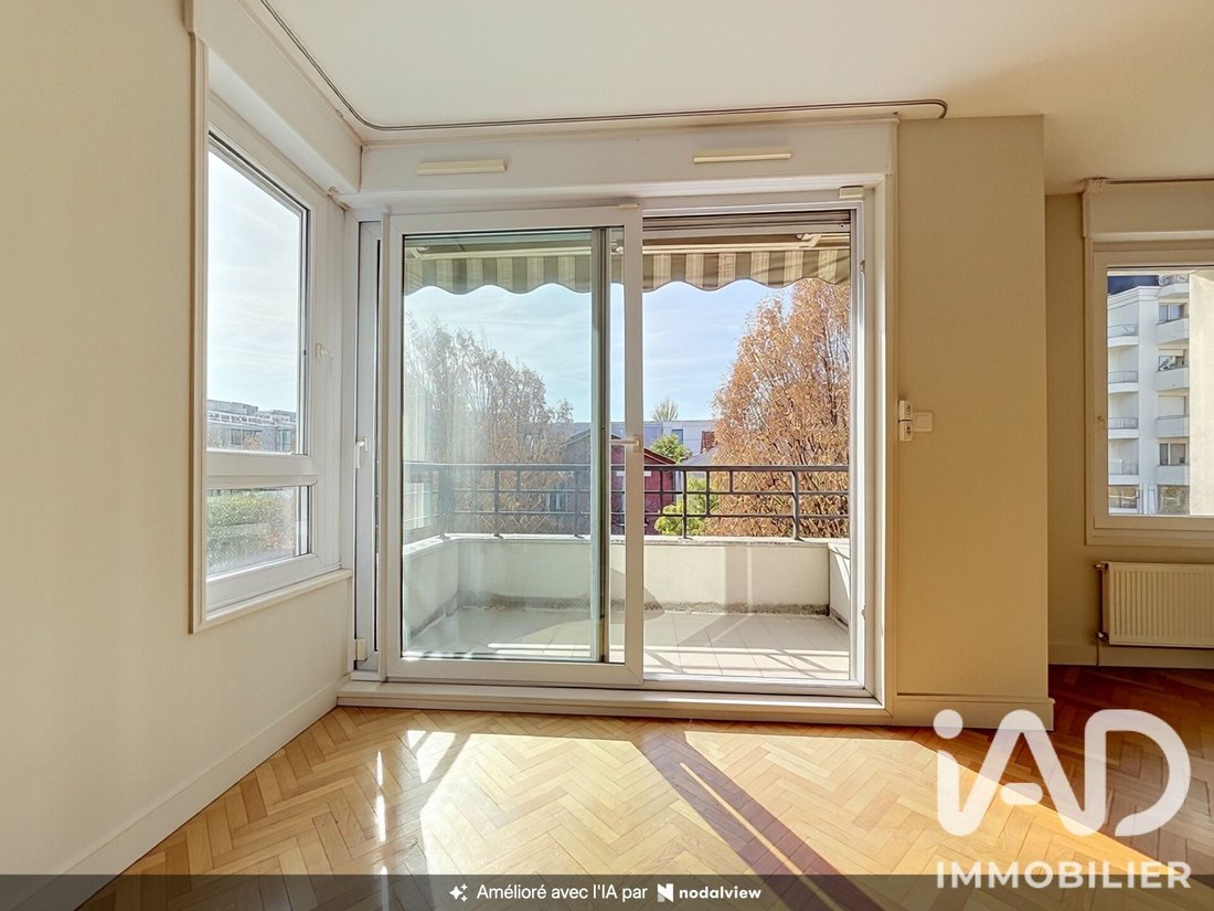 Apartment in Souvenir Français, La Garenne-Colombes, France 2 - 18930061