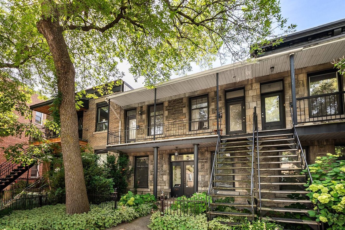 House in Montréal, Quebec, Canada 1 - 18929586