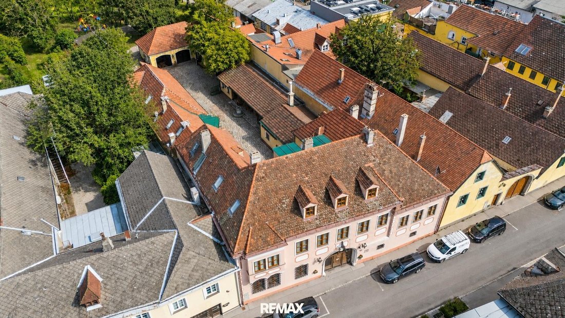 Perchtoldsdorf, Lower Austria, Austria 1 - 18929906