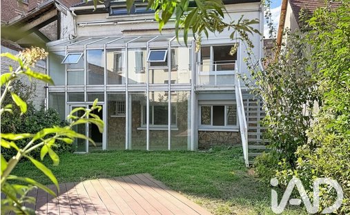 House in Fontenay-sous-Bois, Ile-de-France, France 1