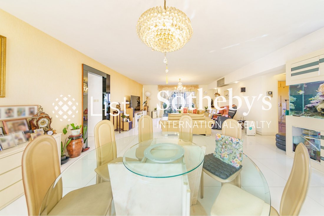 Apartment in Mid-Levels West, Hong Kong 5 - 18929509