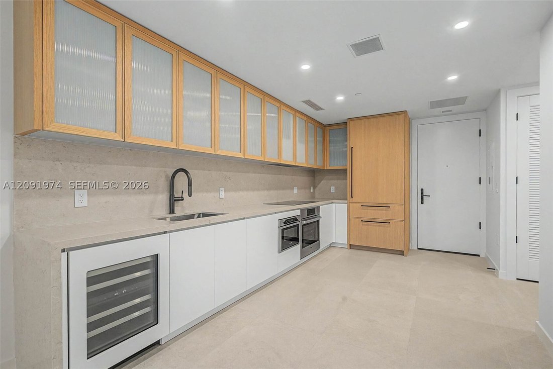 Condo in Miami, Florida, United States 2 - 18929699