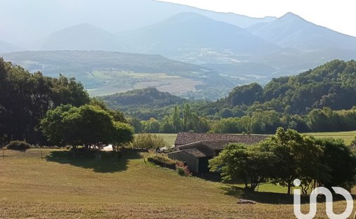 House in Le Poet-Celard, Auvergne-Rhône-Alpes, France 1