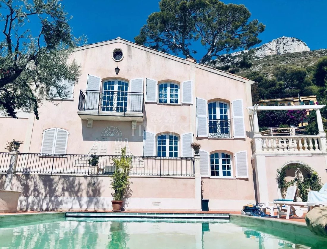 Villa in Cap-d'Ail, Provence-Alpes-Côte d'Azur, France 2 - 16884896