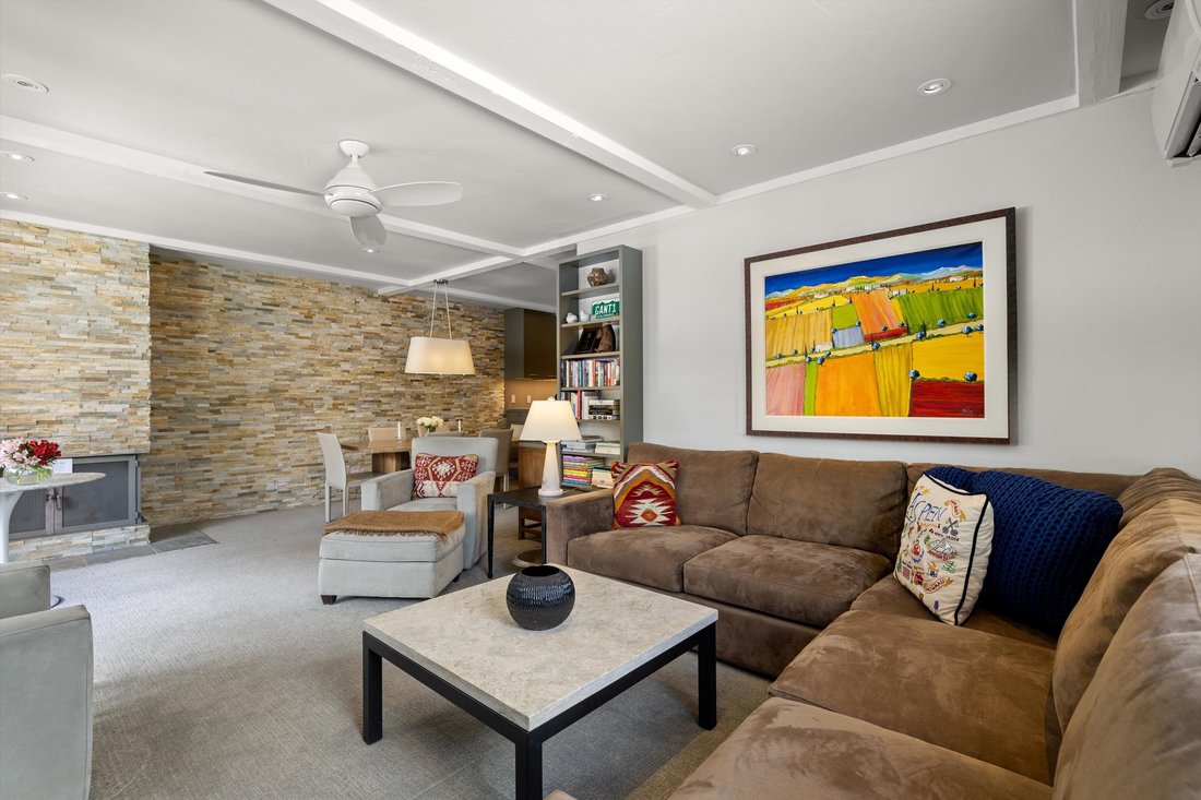 Condo in Aspen, Colorado, United States 2 - 18929471