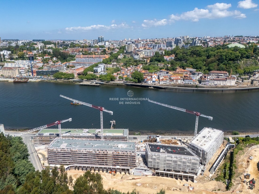 Apartment in Santa Marinha e Sao Pedro da Afurada, Porto District, Portugal 4 - 18929649