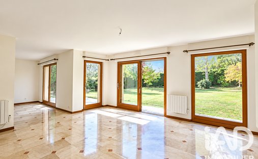 House in Morainvilliers, Ile-de-France, France 1