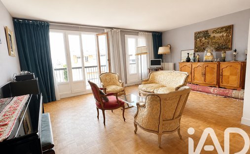 Apartment in Nogent-sur-Marne, Ile-de-France, France 1