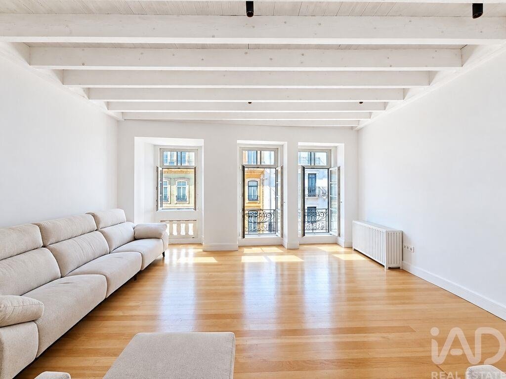 Apartment in Cedofeita, Santo Ildefonso, Se, Miragaia, Sao Nicolau e Vitoria, Porto District, Portugal 4 - 17999801