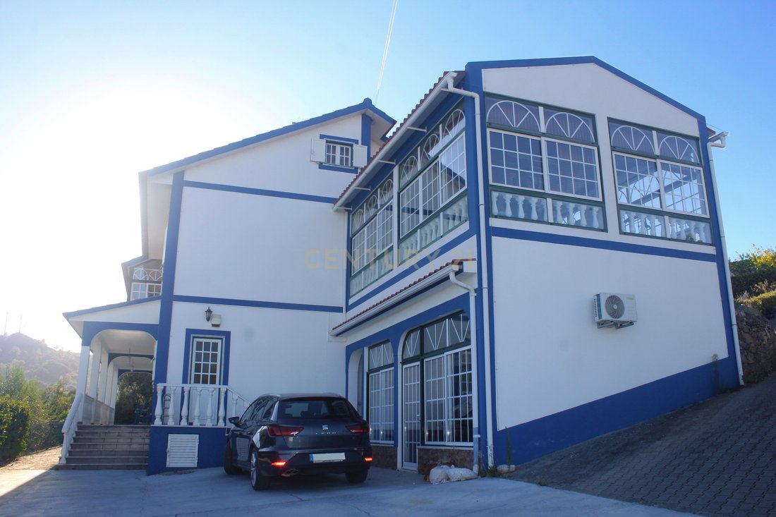 Villa in Alenquer (Santo Estevao e Triana), Lisbon, Portugal 1 - 18928872
