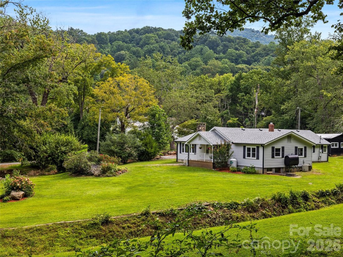 House in Asheville, North Carolina, United States 4 - 18929700