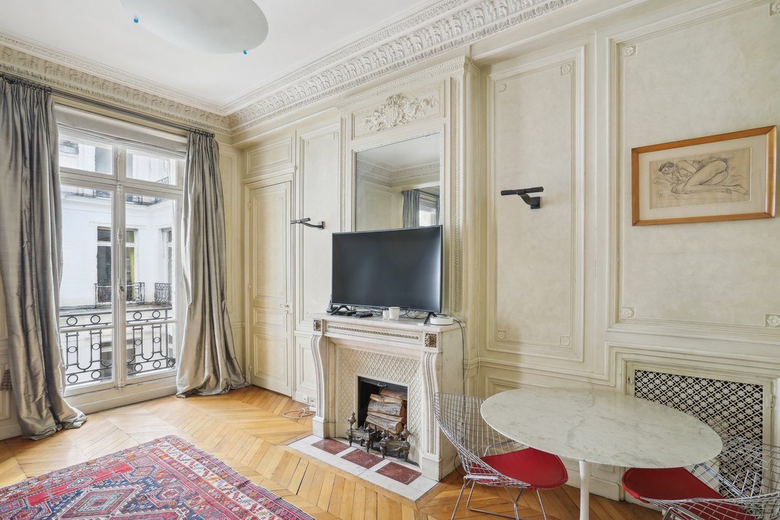 Apartment in Montorgueil-Saint Denis, Paris 2e Arrondissement, Paris 2 - 18929473