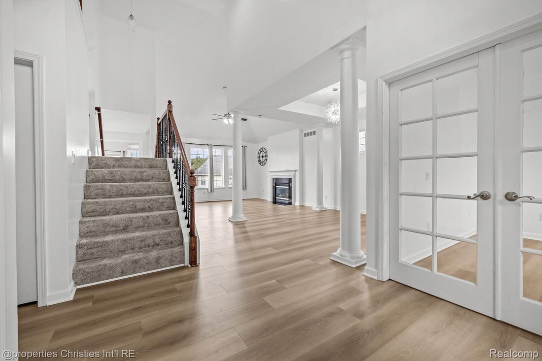 House in Township of Northville, Michigan, United States 5 - 18929706