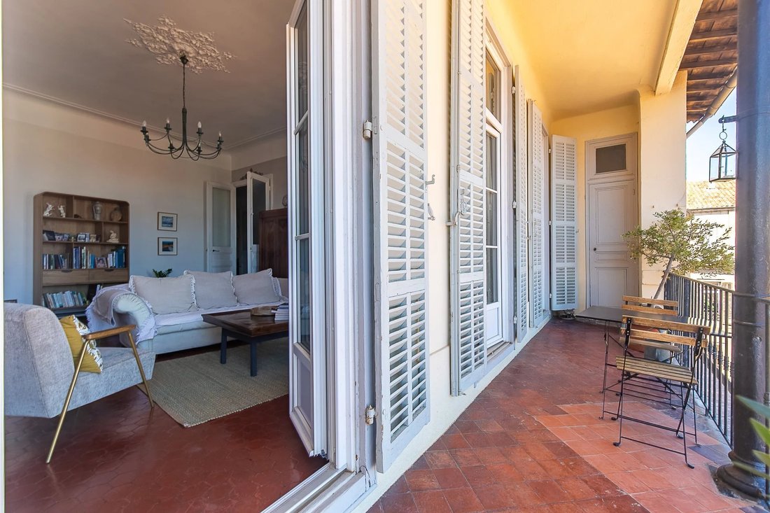 Apartment in Castellane, 6e Arrondissement, Marseille 4 - 18929127