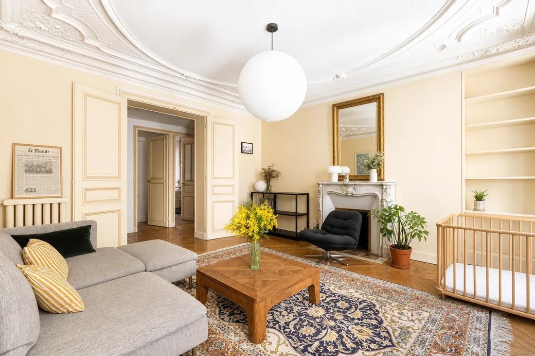 Apartment in La Fourche-Guy Môquet, Paris 17e Arrondissement, Paris 3 - 18923982